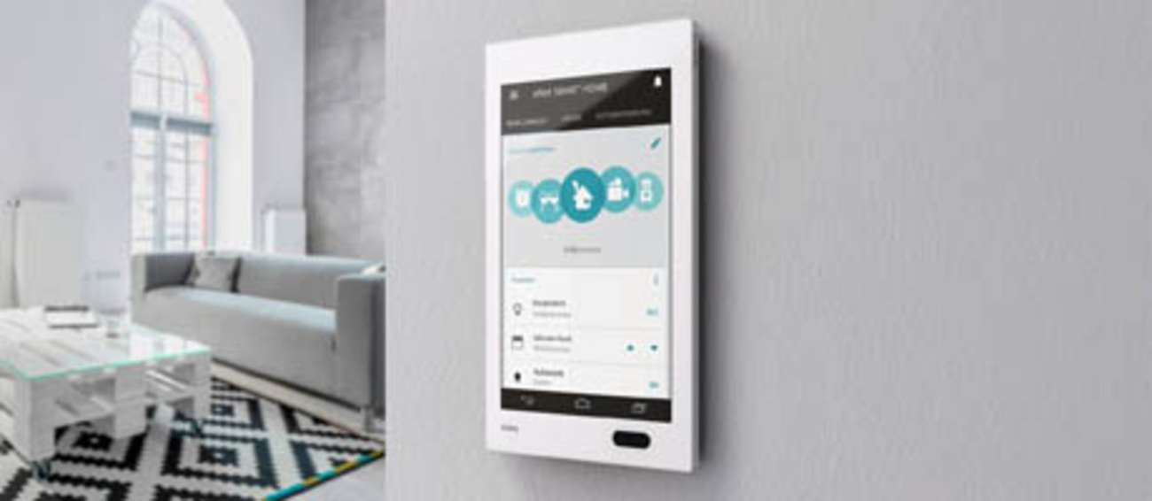 Bedienzentrale Gira G1 bei AH Elektro GmbH in Merseburg